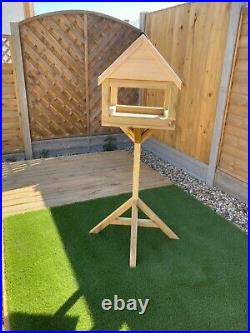 Bird house, Bird table