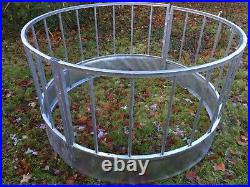 IAE 24 Space Sheep Ring Feeder, also Suitable for Horses And Ponies